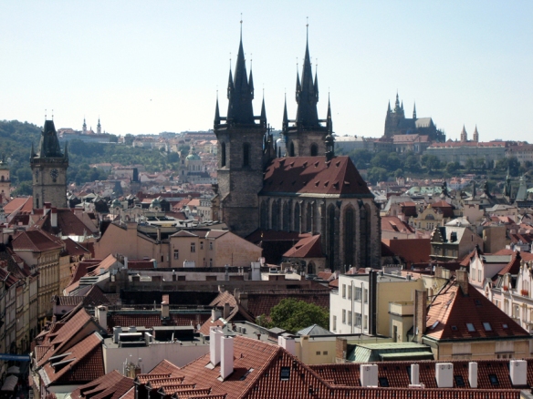 Prague-Vieille Ville- Tour poudrière-Vue sur les toits.