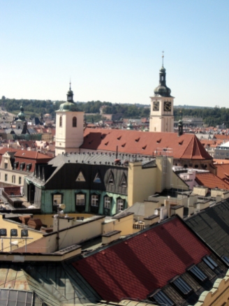 Prague-Vieille ville-Tour poudrière-Vue sur les toits.