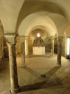 Prague-Le Château-Basilique St Georges-Crypte.